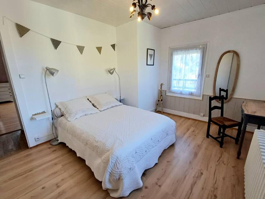 Maison De Village Avec Jardin Torpes  Екстериор снимка